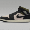Air Jordan 1 Mid SE
