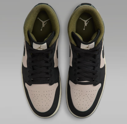 Air Jordan 1 Mid SE